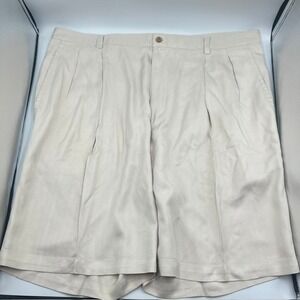 Tommy Bahama Relax Silk Pleated Herringbone‎ Beige Shorts Size 42